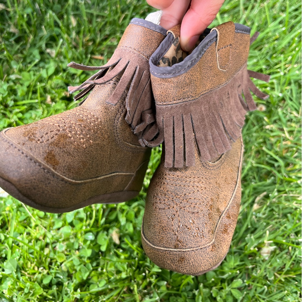 Brown Fringe infant Boots
